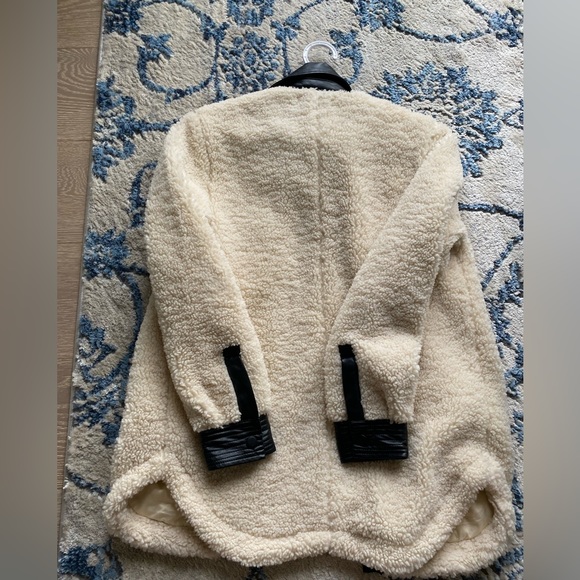 Blank NYC Sherpa jacket size XS with leather accents. - Picture 2 of 6